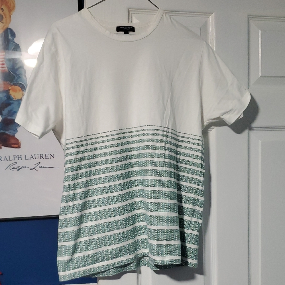 Vintage Authentic Burberry White Tee with Green Horizontal Pattern Sz Large